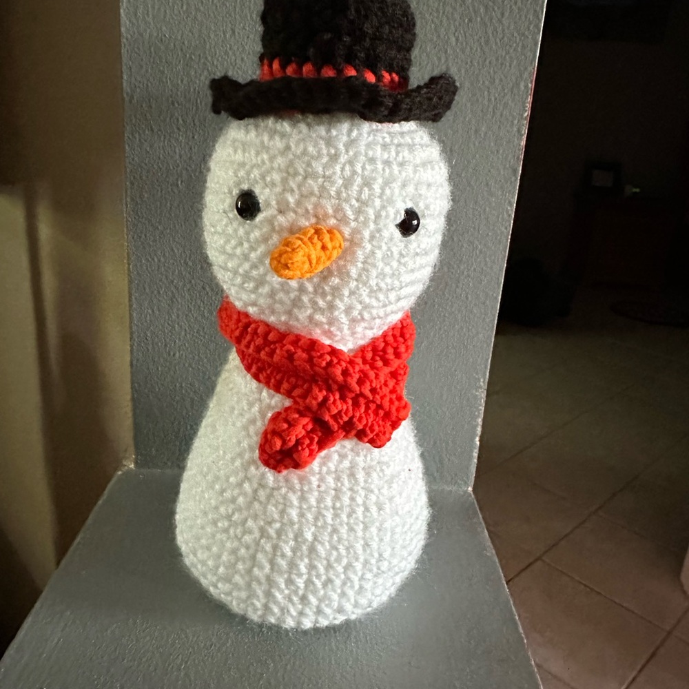 Crochet Snowman with Hat and Scarf